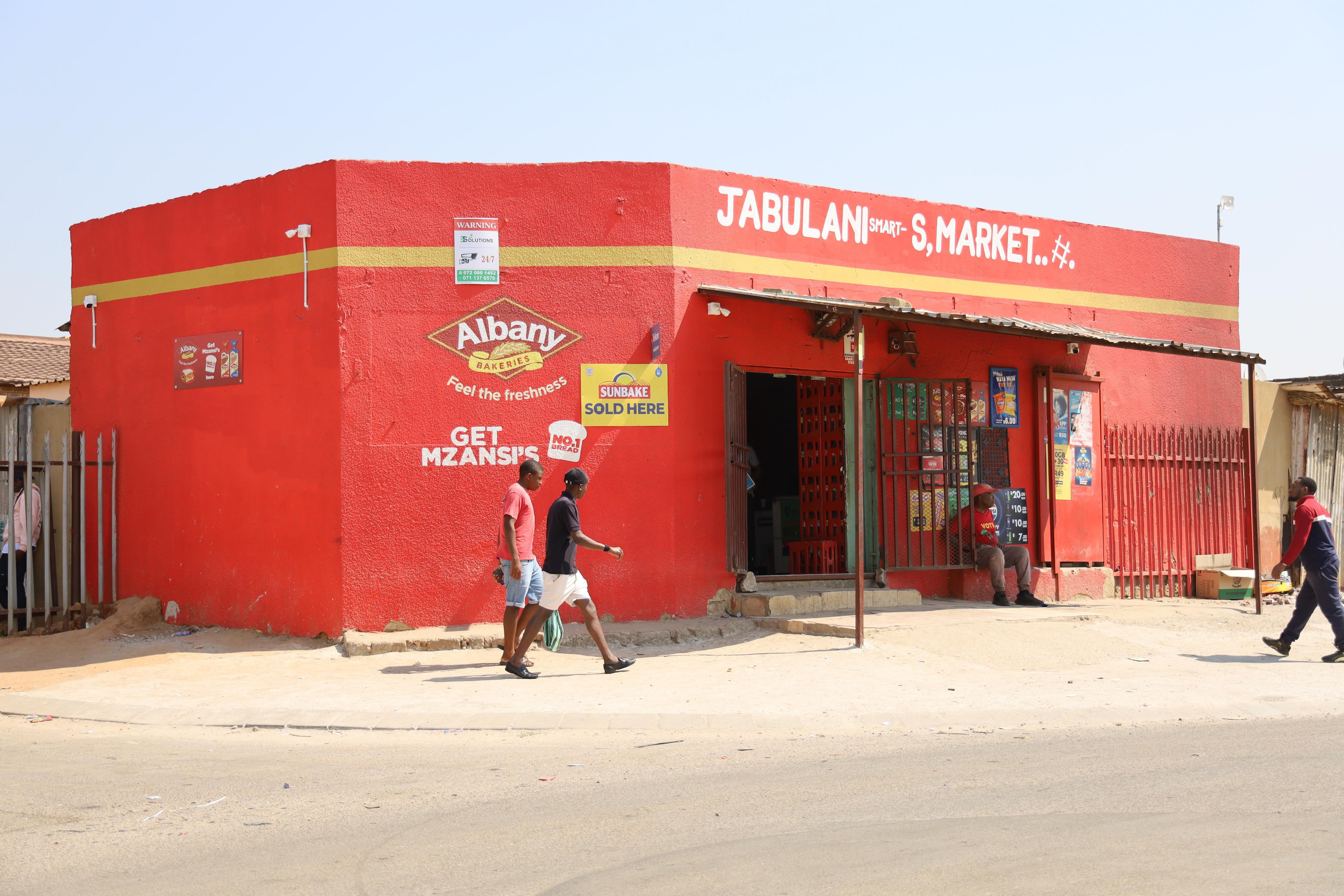 Spaza shop branding — Albany Bakeries, Hlophe Outdoor Media
